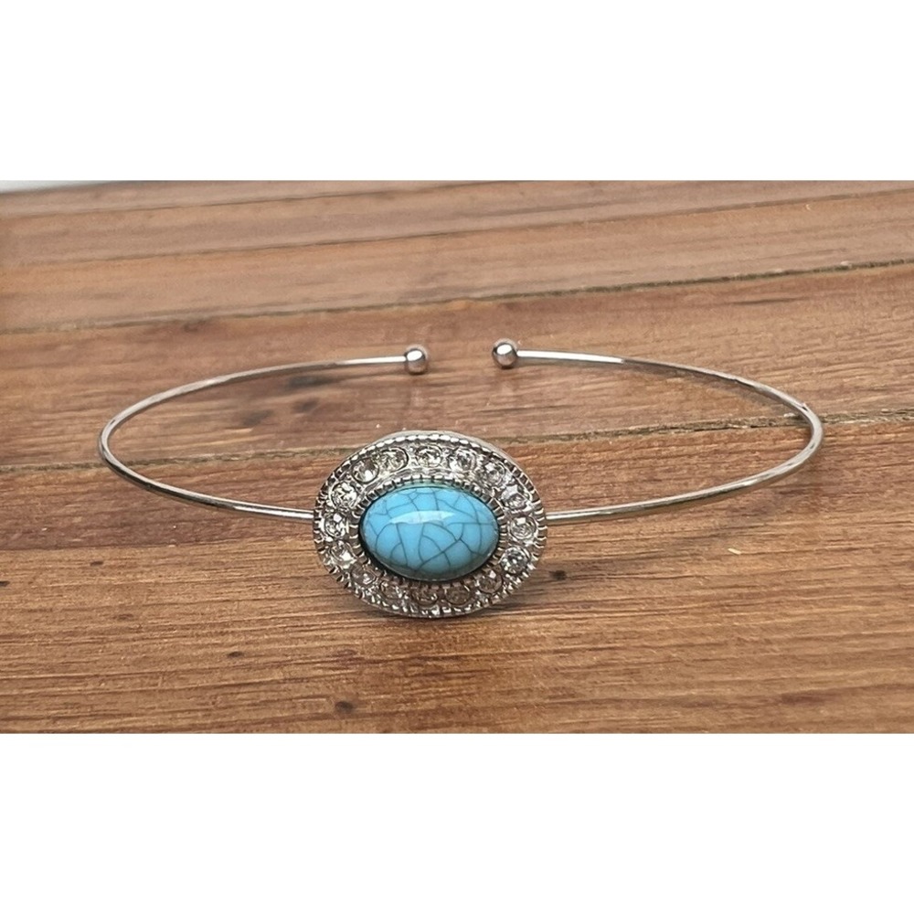 Dainty‎ Silver Tone Rhinestone Turquoise Howlite Oval Cuff Bangle Bracelet READ